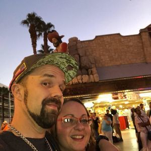 Meet your Posher, Abe